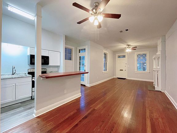 3rd image of 2429C Napoleon Ave