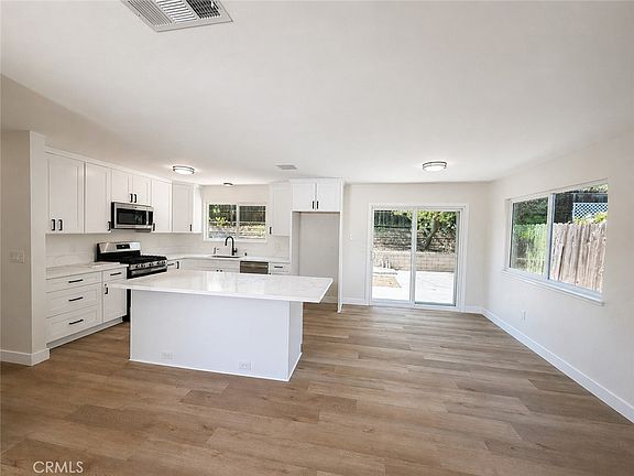 5th image of 1107 Patricia Ln
