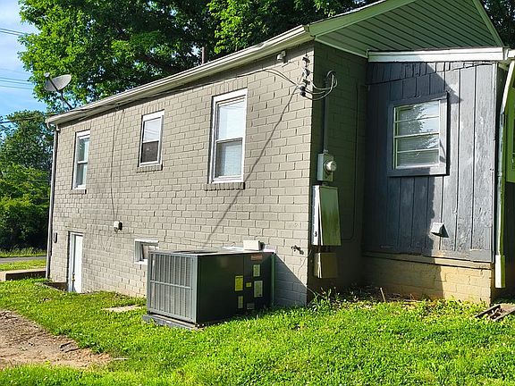 2nd image of 3622 Lilac Ave