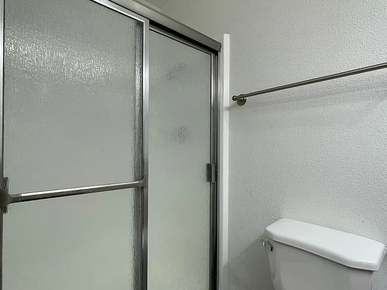 Park Plaza Apartments — Photo 92