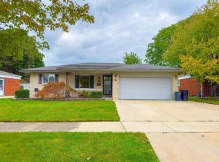 15236 Troy St, Taylor, MI 48180
