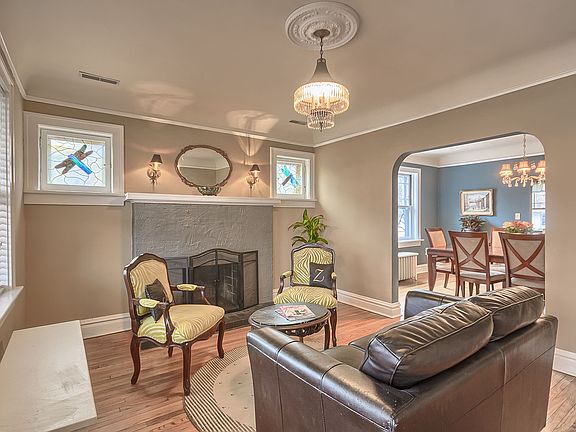4th image of 4658 Tower Grove Pl