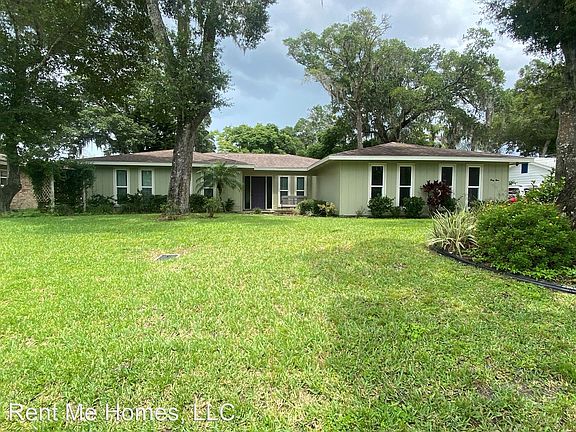 2nd image of 49 Oakmont Cir