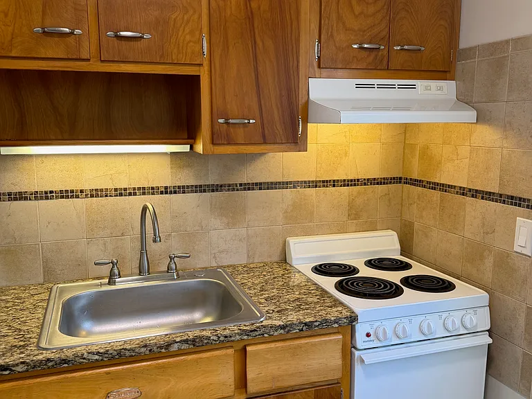 4847 Broadview Rd — Photo 3