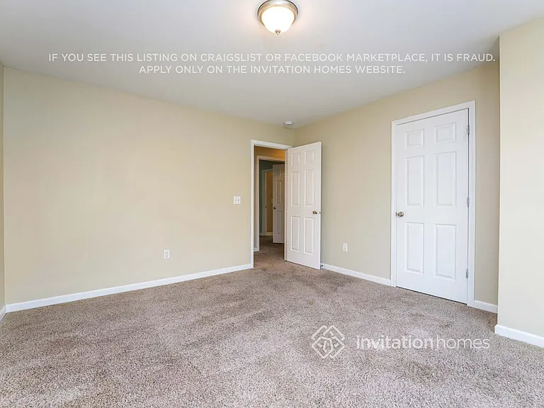 2472 Folsom St — Photo 14