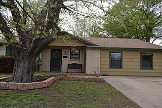 2nd image of 812 Opal St