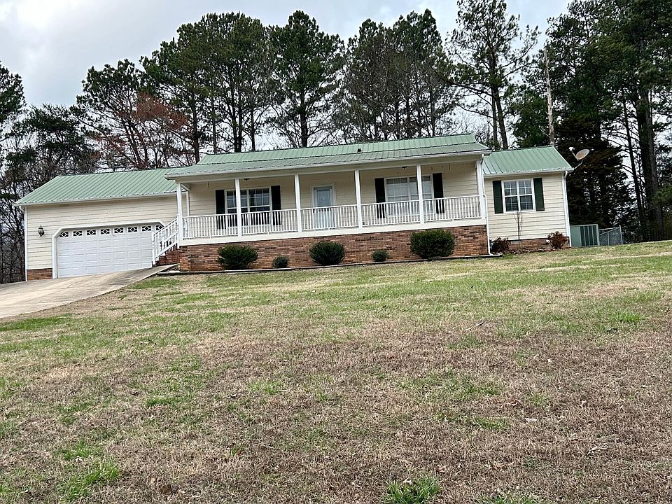 Large 3br/2bth
2 carver sized garage new painted