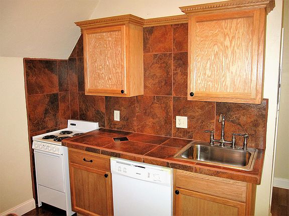 2nd image of 5401 Stanton Ave APT 7