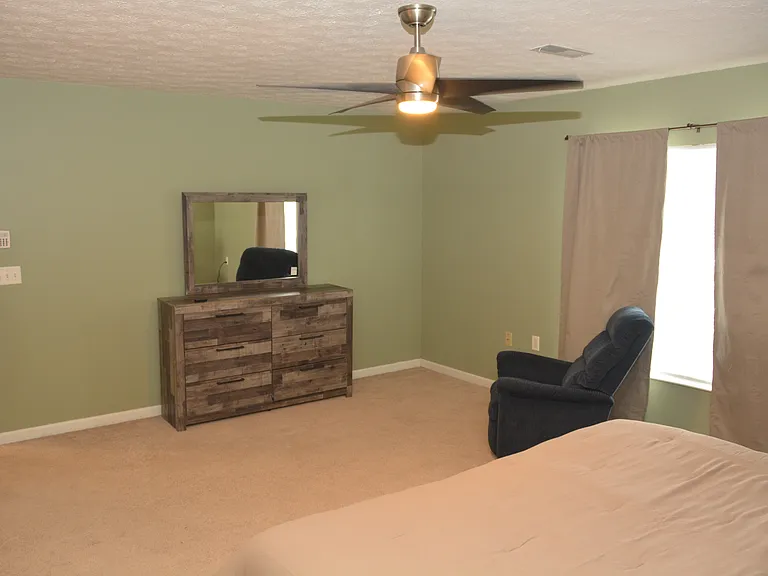 979 Kemper Meadow Dr — Photo 17