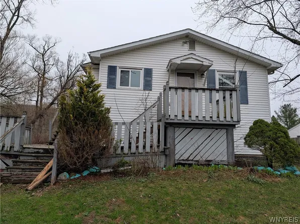 185 Canada St, Holland, NY 14080