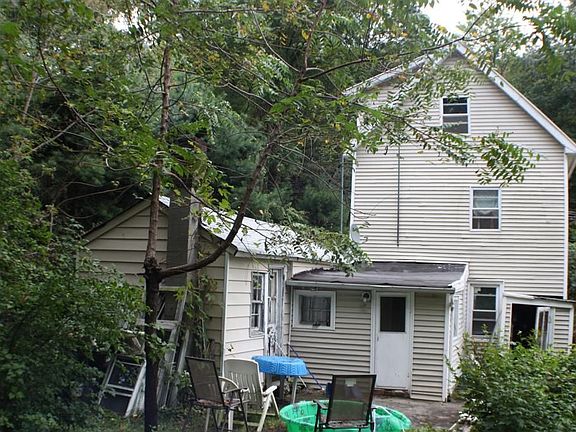 Private Level Yard