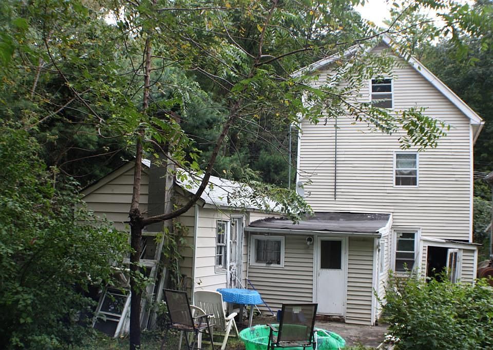 Private Level Yard