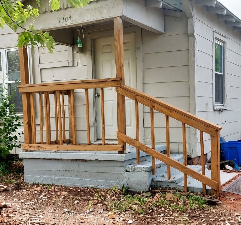 1st image of 1704 S 8th St