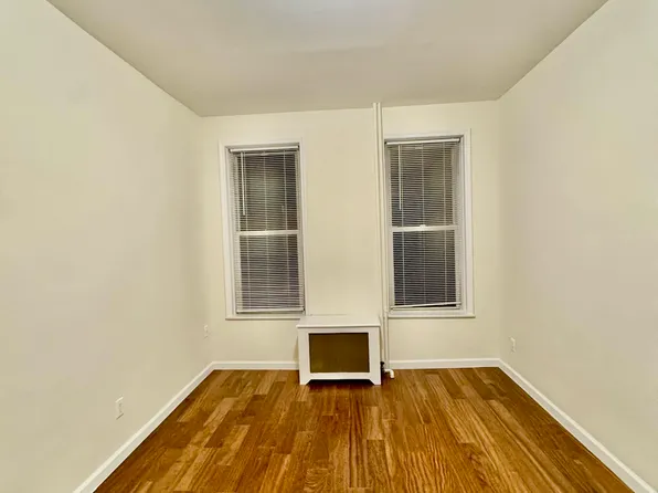 33 72nd Street image 11 of 11