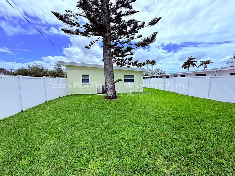 1000 Bay Pine Blvd — Photo 29