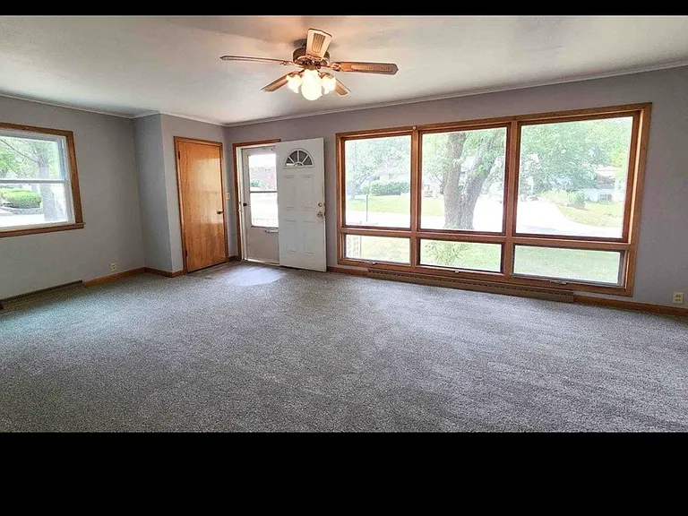11 Leisure Dr — Photo 1