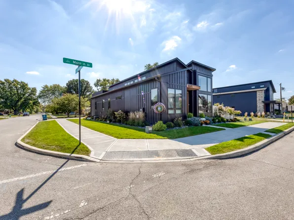 8695 Morgan Dr, Fishers, IN 46038