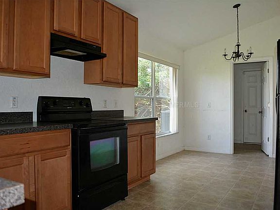 4th image of 1303 Vista Del Lago Blvd