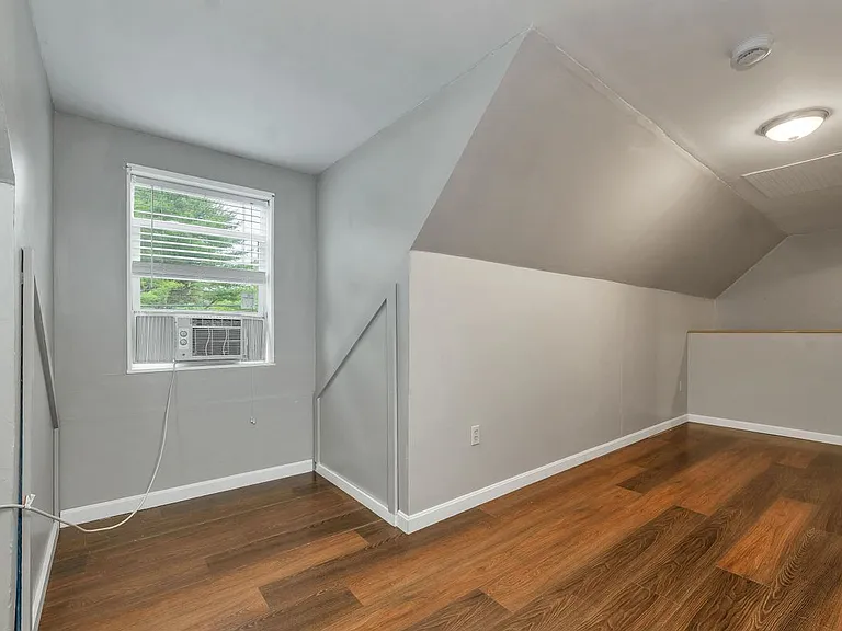368 Chesham Rd — Photo 34