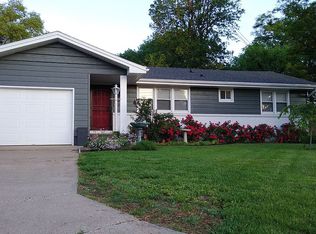 2233 N Crutcher Ave, Springfield, MO 65803