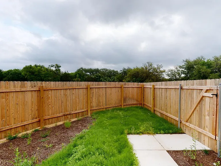 1708 Artesian Springs Xing — Photo 19