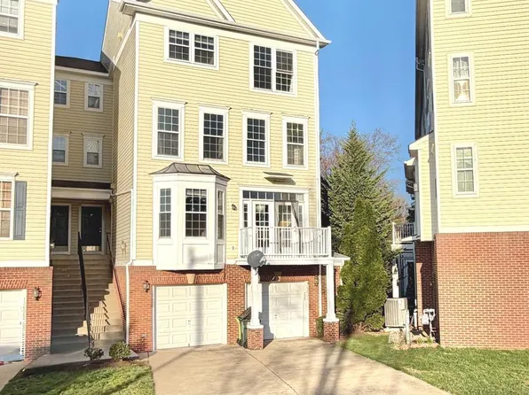 13600 Salk St #131, Oak Hill, VA 20171