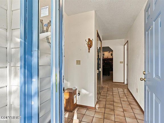 4th image of 3131 Spinnaker Dr