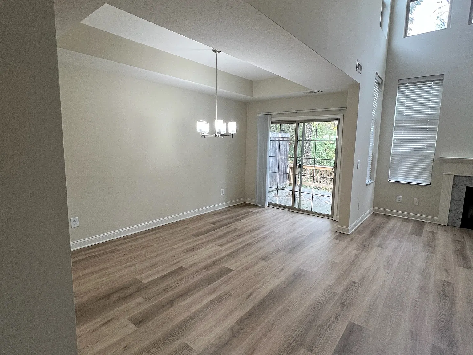 3 bed, 2.5 bath, 2230 sqft, $2,950 — Photo 3