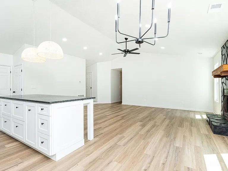 303 Colony Springs Ct — Photo 15