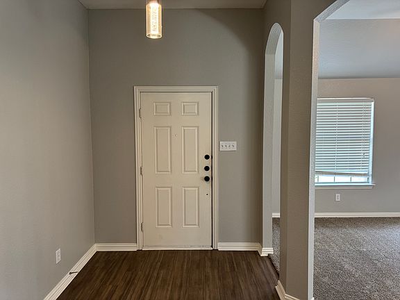 4th image of 60 Kramer Ln