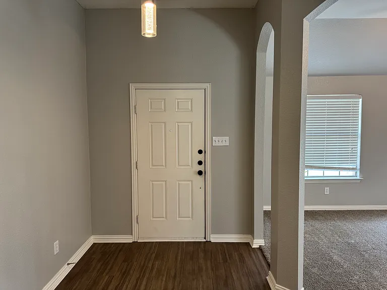 60 Kramer Ln — Photo 4
