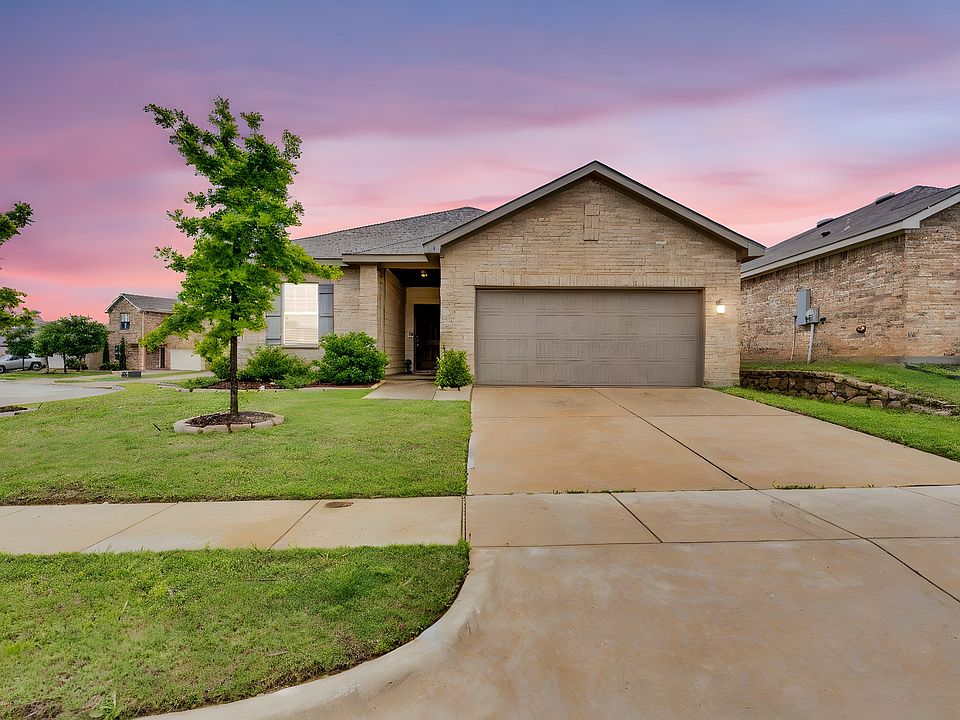 1st image of 516 Leeward Ln