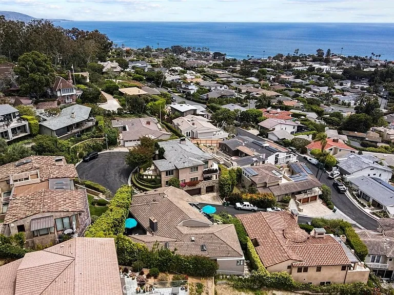 437 Emerald Bay — Photo 30
