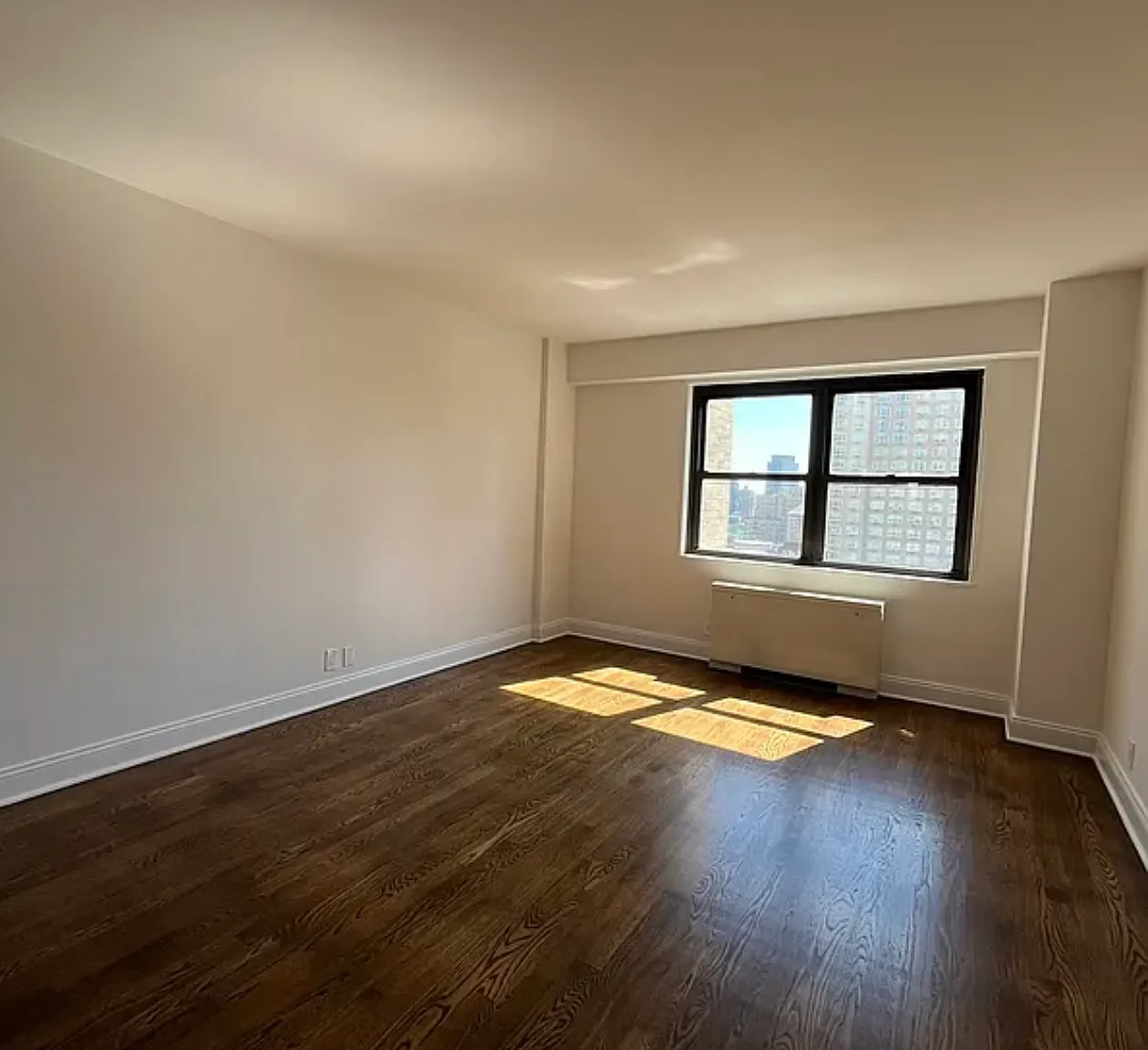 401 East 88th Street — Photo 2