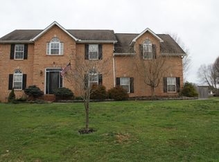 2820 Pebblestone Ln, Knoxville, TN 37938