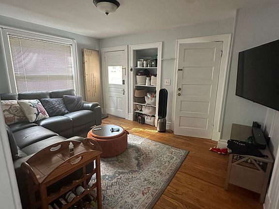 5th image of 525 6th St #1