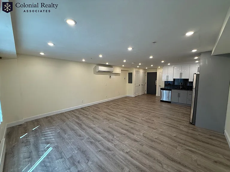 1034 Commonwealth Ave #204 — Photo 11
