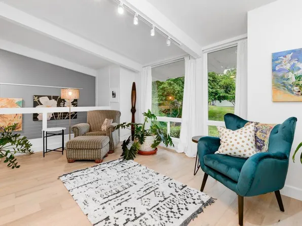 2323 Caringa Way Unit 16, Carlsbad, CA 92009