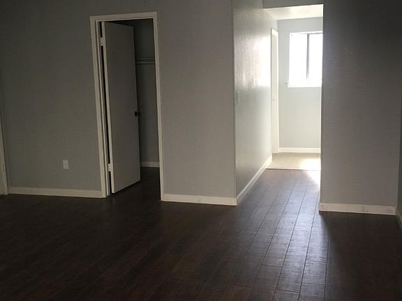 5th image of 2226 Old Creek Cir