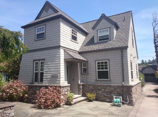 3244 64th Ave SW, Seattle, WA 98116