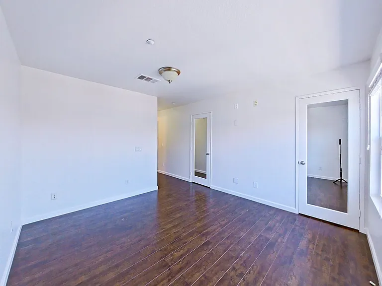 16911 Bixby St #21 — Photo 14