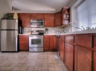 18969 Cinnamon St, Omaha, NE 68135