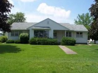 509 E South St, Cambridge, IL 61238