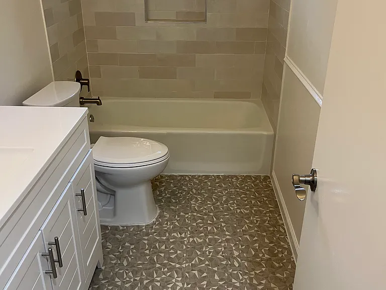2615 Sherwood Ln — Photo 7