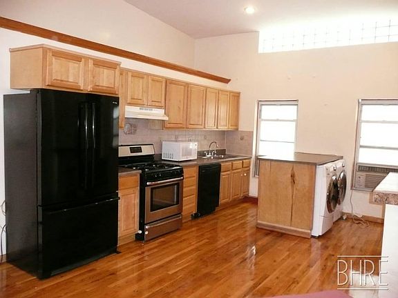 4th image of 88 Atlantic Ave APT 3B