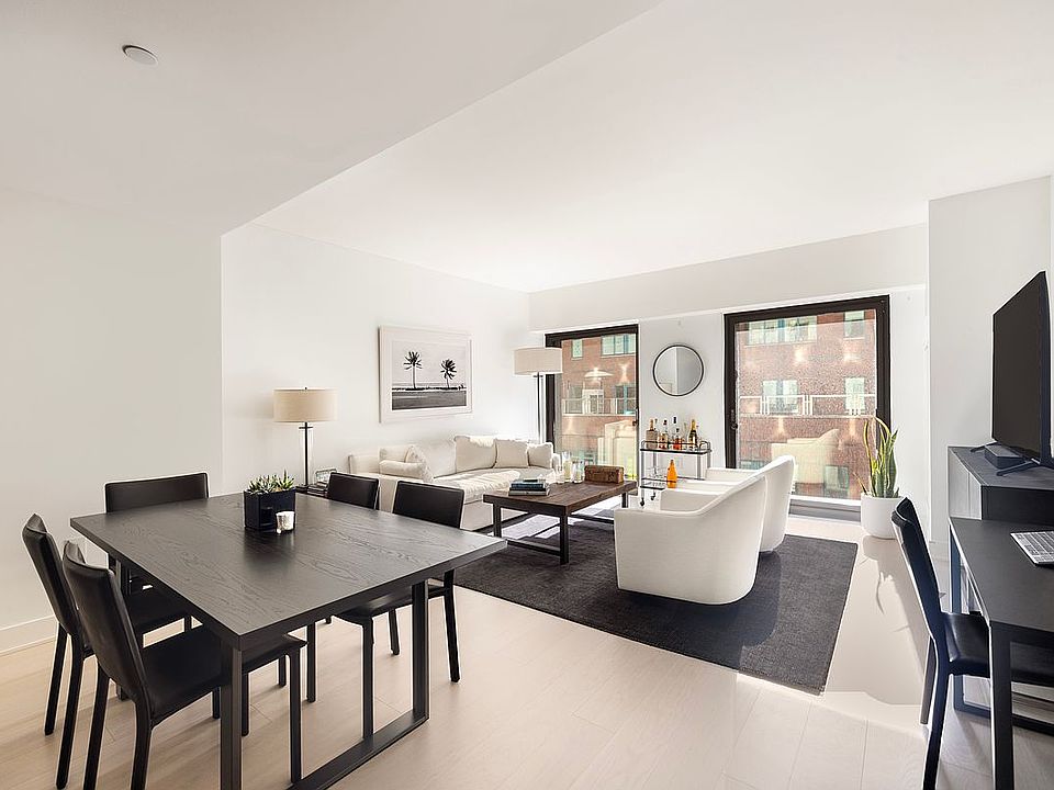 1st image of 55 W 17th St APT 902