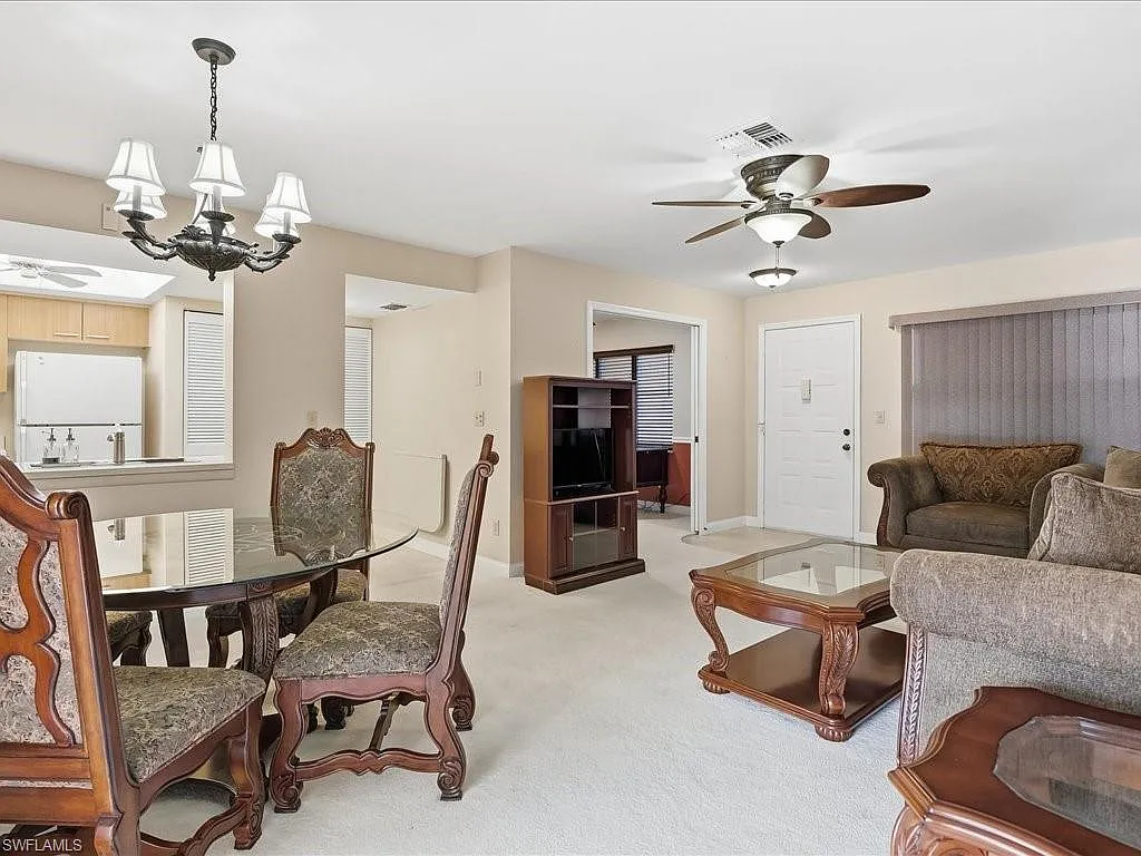 2 bed, 2.0 bath, 992 sqft, $1,400 — Photo 4