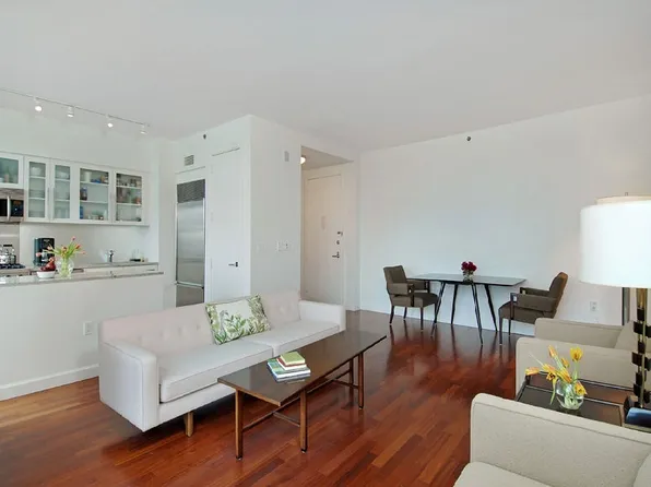 1 Morton Square image 1 of 9