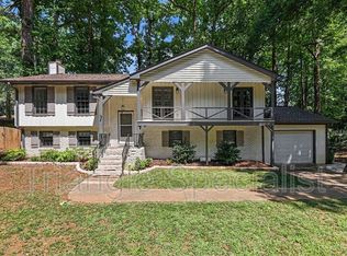 1012 Askham Dr, Cary, NC 27511