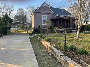 7 NW Hinsdale Ave, Gadsden, AL 35904